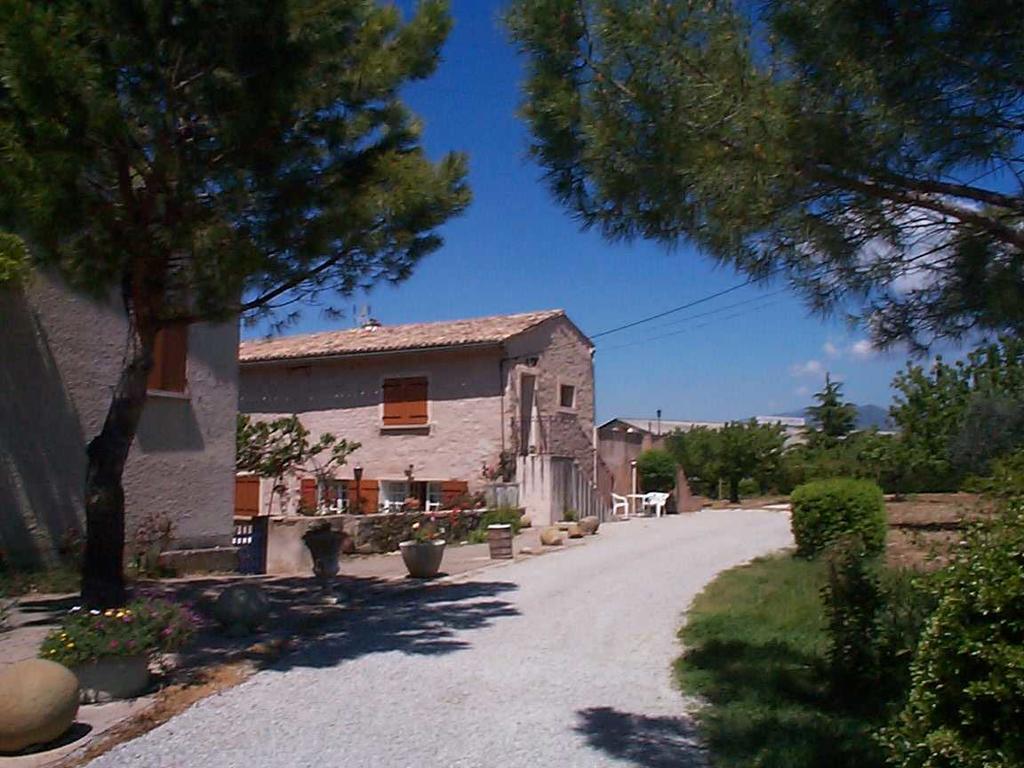 Mas Du Prescondu Vila Mirabel-aux-Baronnies Exterior foto